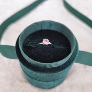 Aranys Stříbrný prsten s růžovým zirkonem Panter, 49 05744